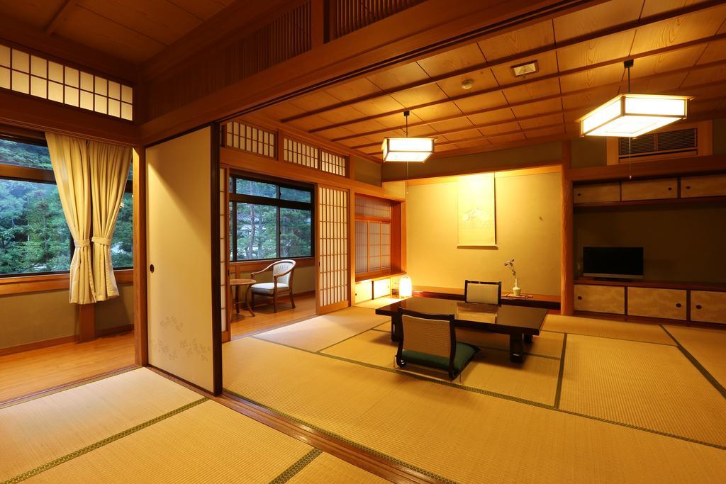 Mikiya Hotel Toyooka  Buitenkant foto